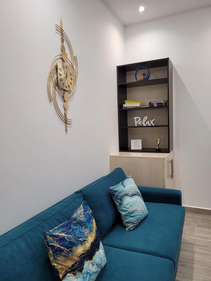 Saranda Seacret Suites Exteriör bild
