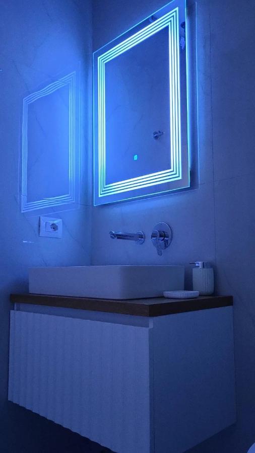 Saranda Seacret Suites Exteriör bild