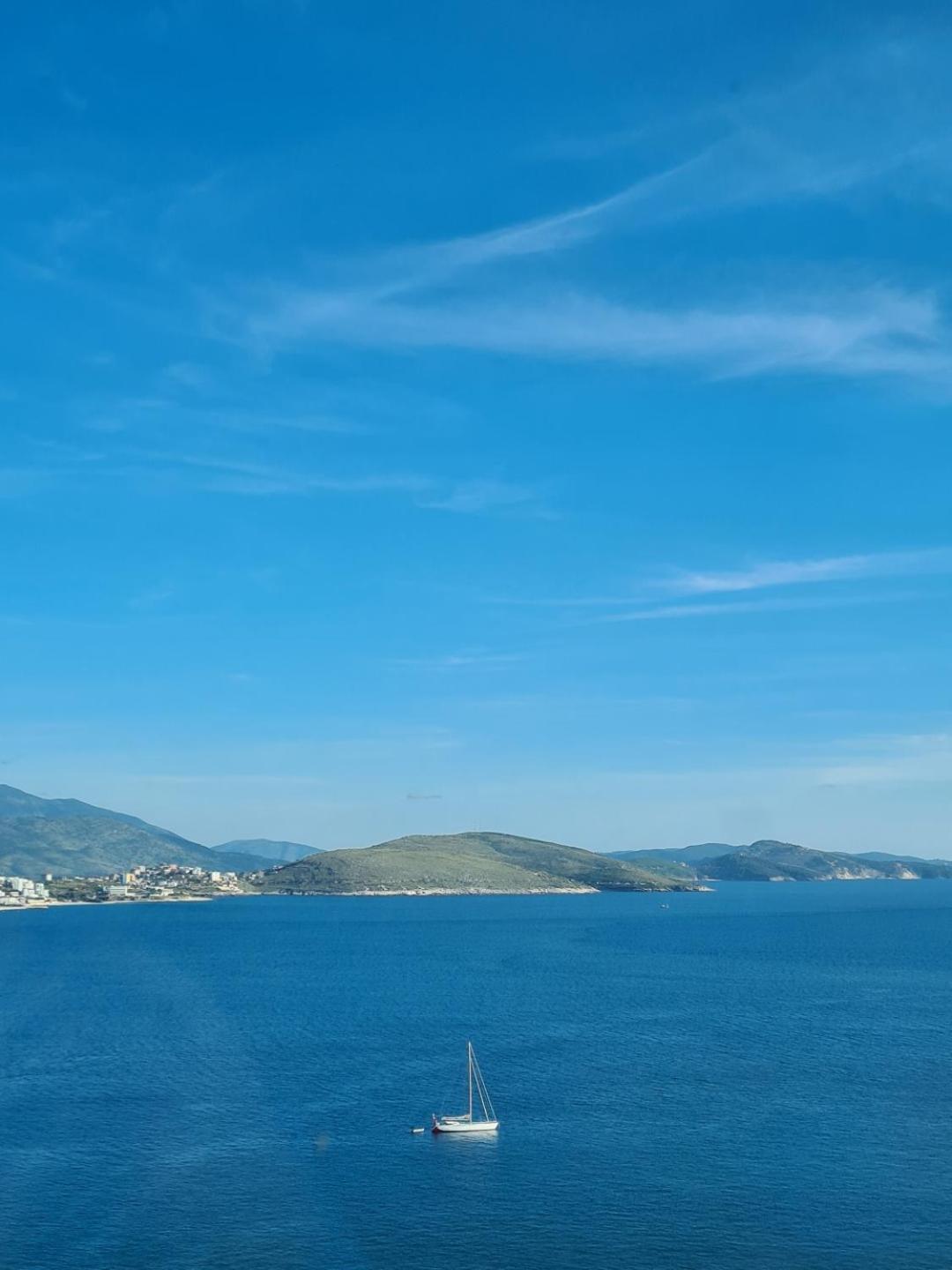 Saranda Seacret Suites Exteriör bild